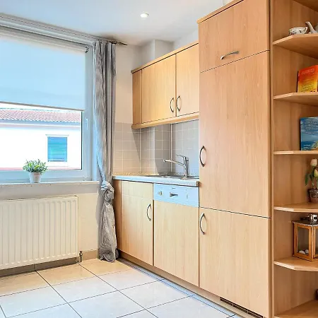 Waterkant 13 - Bernstein